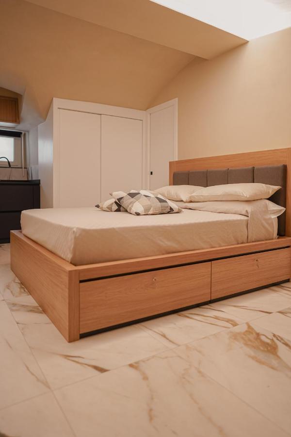 Casa Mia Plebiscito Apartment Napoli Bagian luar foto